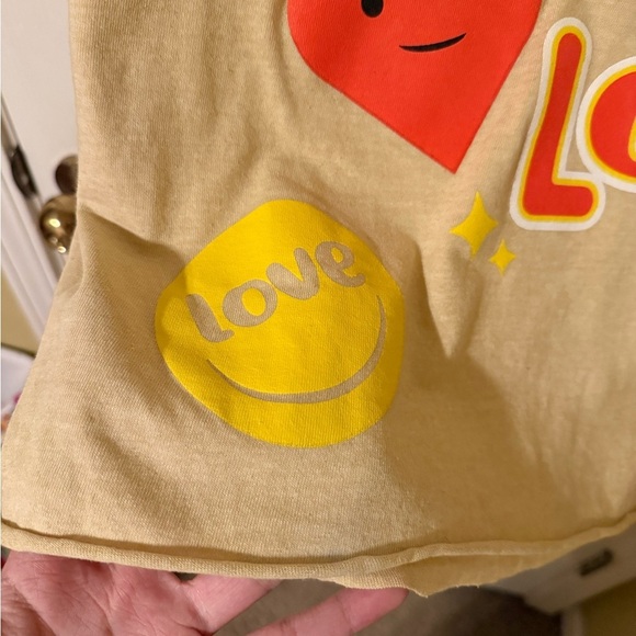 PacSun Tan Cropped Graphic T-Shirt - Picture 2 of 5